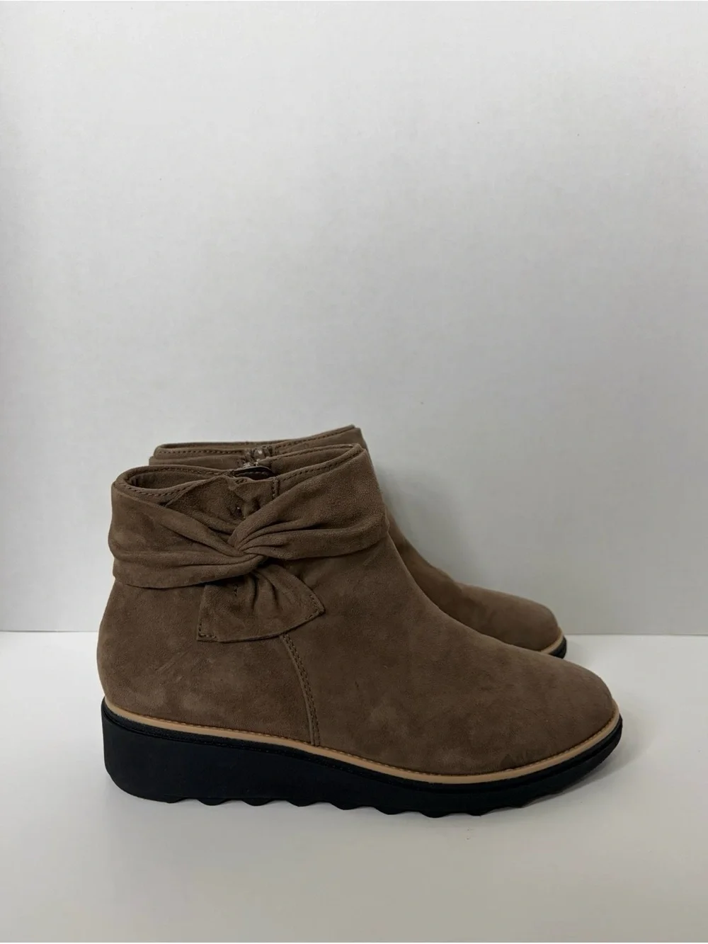 Clark’s Sharon Salon ankle booties brown suede ladies 7.5